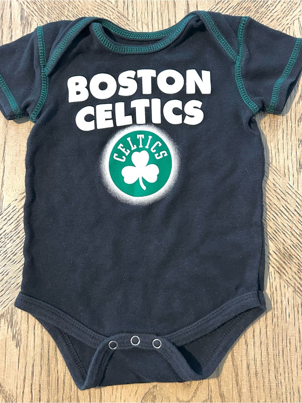 Boston Celtics Baby Outfit 12M Sleeve Basketball NBA Game Day Creeper Bodysuit